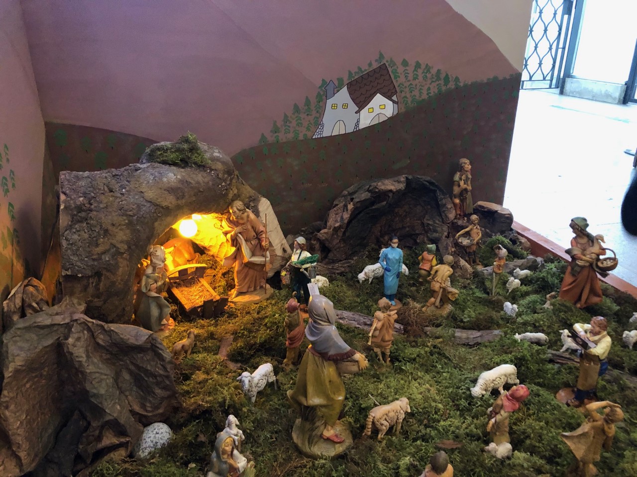 Presepe 2021: consegnata la statuina dell'artigiano imprenditore ai vescovi  di Avezzano e Sulmona – Terre Marsicane