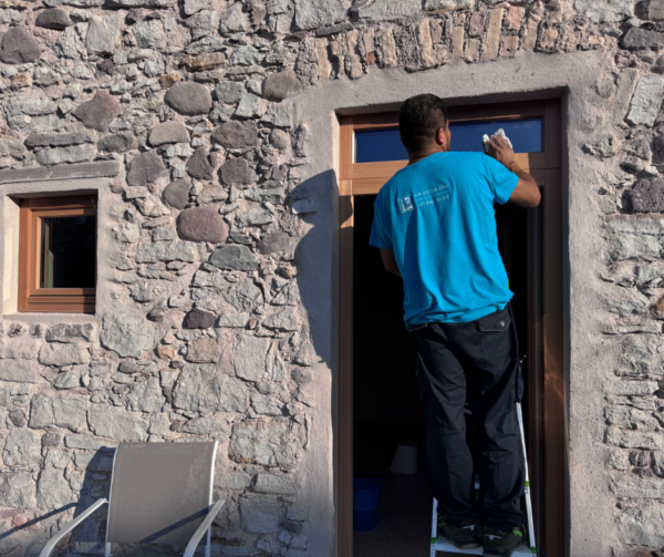 Addetto pulizie al lavoro