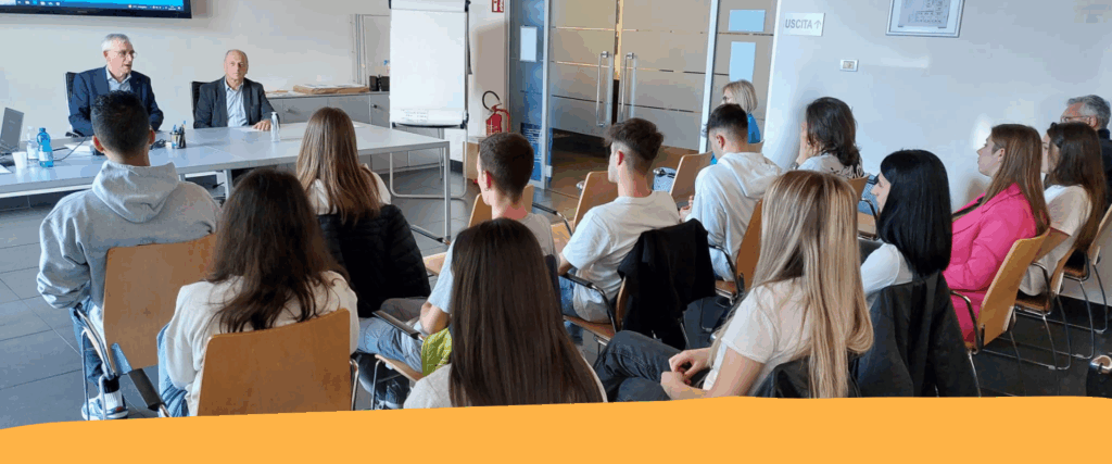 Studenti dell’UPT di Tione al fianco delle imprese per sviluppare la presenza online