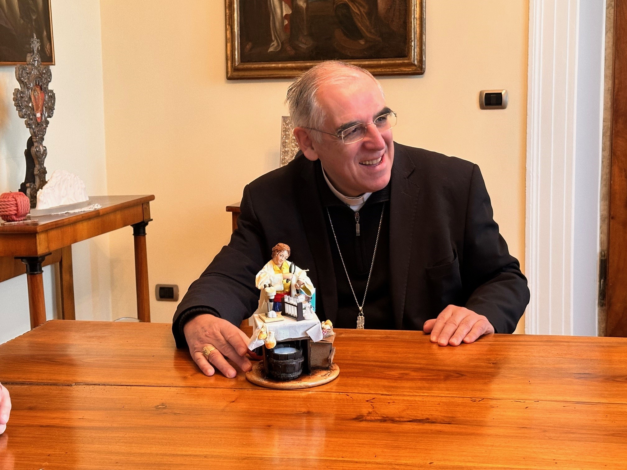 Il dono natalizio di Associazione Artigiani e Coldiretti al Vescovo Lauro